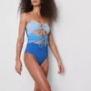 Strój kąpielowy typu bandeau z wycięciami