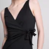 Strój kąpielowy typu wrap z efektem modelującym sylwetkę