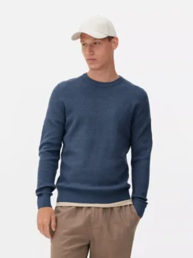 Sweter z prążkowanym dekoltem typu crew neck