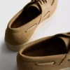Sznurowane buty żeglarskie