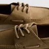 Sznurowane buty żeglarskie