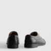 Sznurowane buty typu oxford