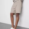 Szorty chino z dużą zawartością bawełny