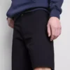 Szorty chino z dużą zawartością bawełny