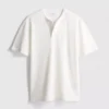 T-shirt typu henley z fakturą