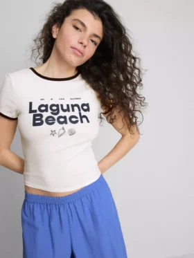 The Primark Scene | Krótka koszulka „Laguna Beach Baby”