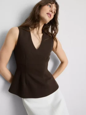 Top bez rękawów z peplum i dekoltem w serek