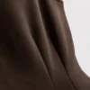 Top bez rękawów z peplum i dekoltem w serek