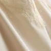 Top na ramiączkach Paula Echevarría z satynową koronką