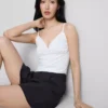 Top typu babydoll z dekoltem w serek