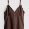Top typu babydoll z dekoltem w serek