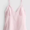Top typu babydoll z dekoltem w serek