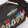 Torba na aparat z grafiką Myszki Miki i przyjaciół Disneya