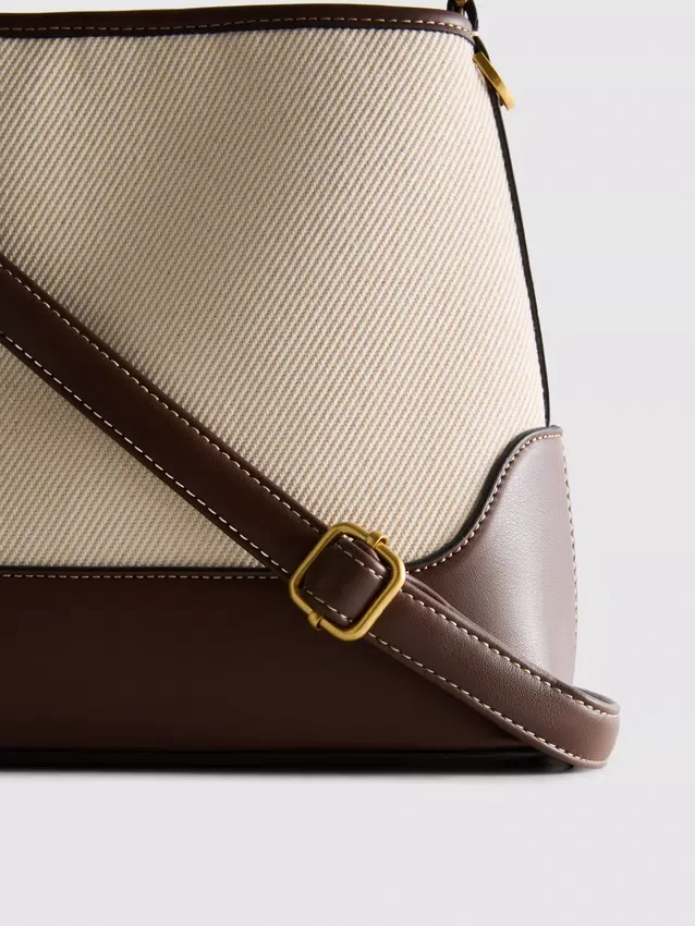 Torba typu bucket z imitacji skóry Torba typu bucket z imitacji skóry