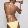 Trójkątny top bikini o marszczonej fakturze