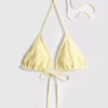 Trójkątny top bikini o marszczonej fakturze