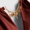 Trójkątny top bikini z łańcuszkiem