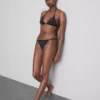 Trójkątny top bikini z kryształkami