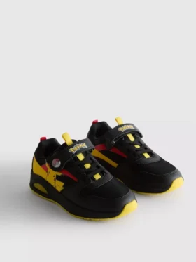 Świecące sneakersy z motywem Pokémon