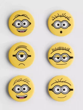 Zestaw 6 przypinek z Minionkami